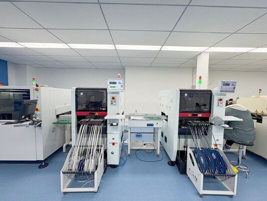 En İyi Satan 6 Kafalı TC06 Alma ve Yerleştirme Makinesi Dökme Demir Çerçeveli SMT Çip Montaj Makinesi