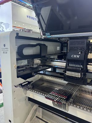 Çifte doğrusal motor sürücüsü Charmhigh RS10 manyetik süspansiyon SMT seçme ve yerleştirme makinesi