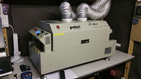 CHM-551 SMD Üretim hattı SMT Montaj hattı Yüksek hassasiyetli 4 başlı PCB Yapım Robotu