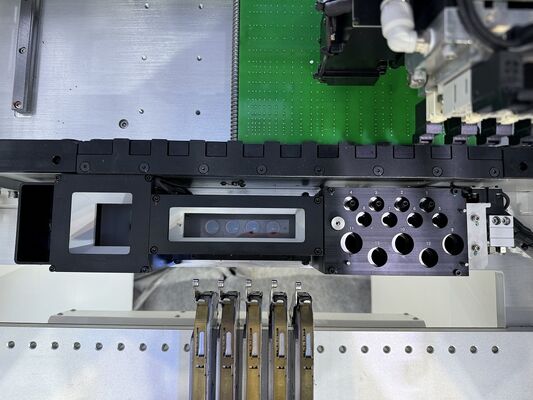High-end 4-head Pick and Place Machine CHM-551P Precision Prototyping