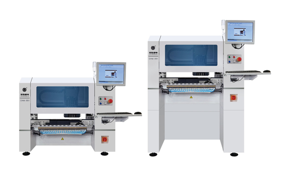 0201 BGA Montaj Küçük 4 başlı SMD Al ve Yerleştir Makinesi CHM-551 CPK≥1.0
