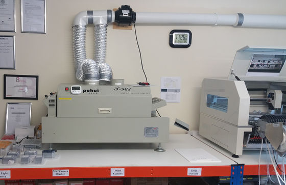 T961 Kızılötesi Isıtma SMT Reflow Fırın 3.5kw 230 * 730mm Lehimleme Fırını Puhui T-961